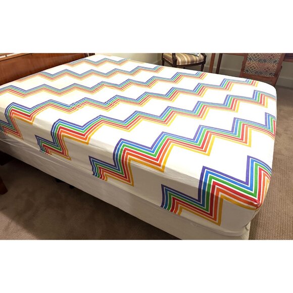 1970s vintage sheet set rainbow chevron "ricochet" pattern by Lady Pepperell - Picture 6 of 7